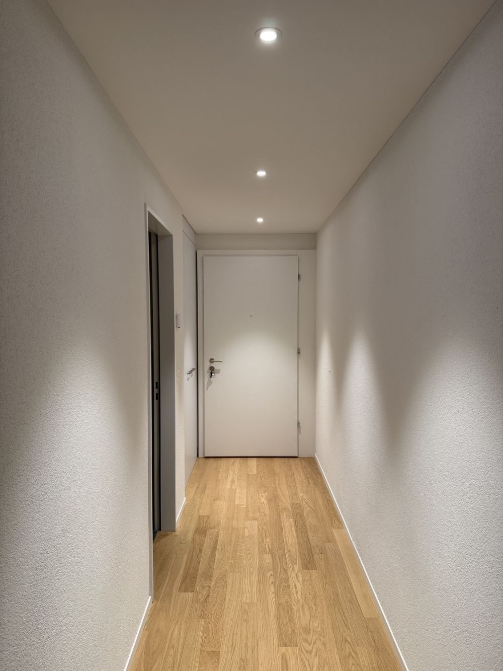 Grosszügige 2 1/2 Zimmerwohnung an ruhiger Lage - Bild 4