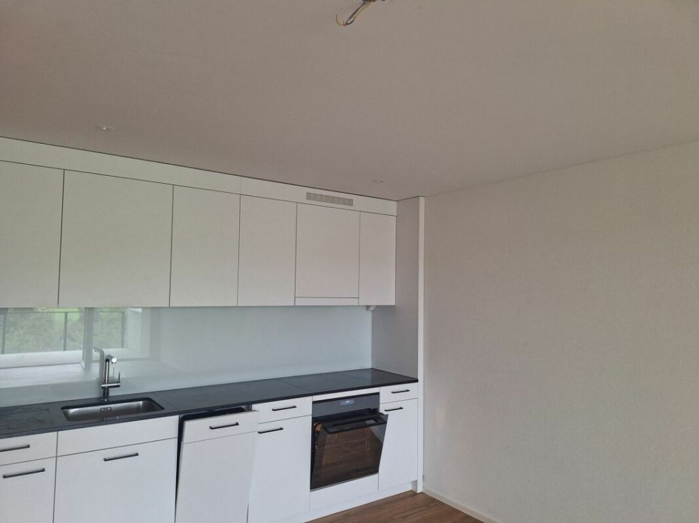 Stilvolle 2.5-Zimmerwohnung mit Blick ins Grüne - Bild 8