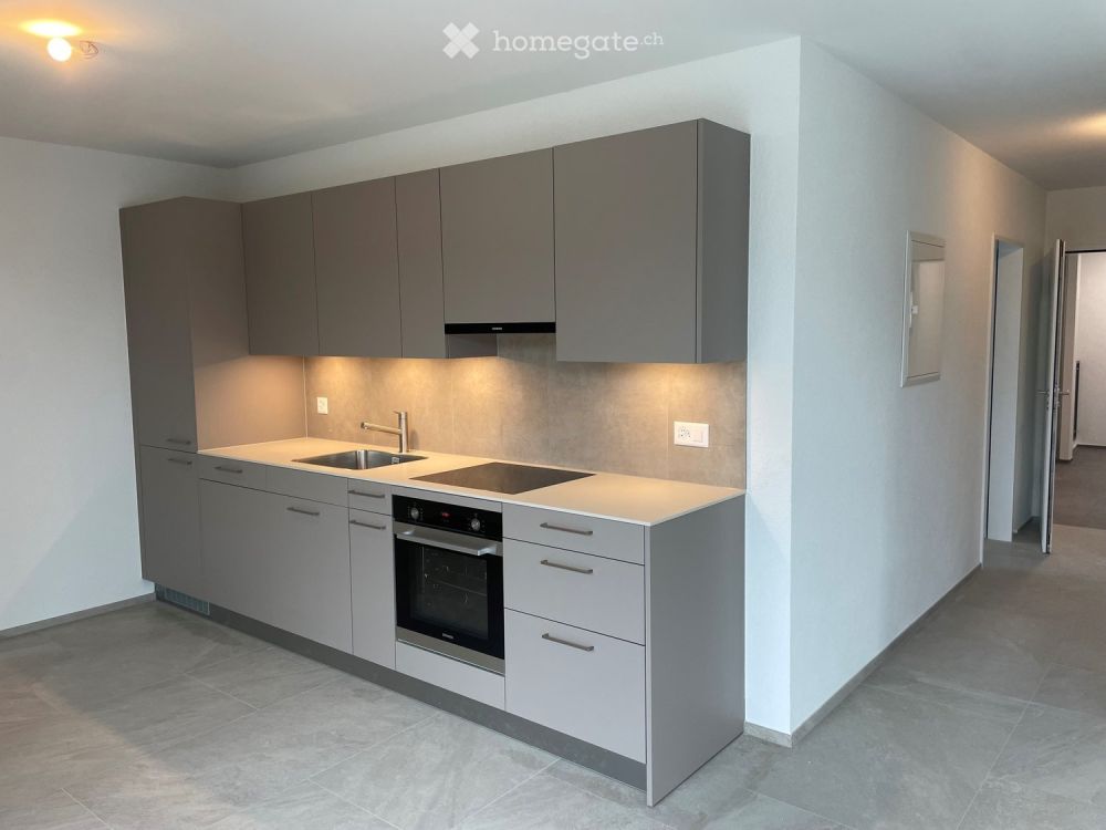 Moderne 3.5-Zimmer-Wohnung mit Balkon und Garage in Frenkendorf - Bild 2