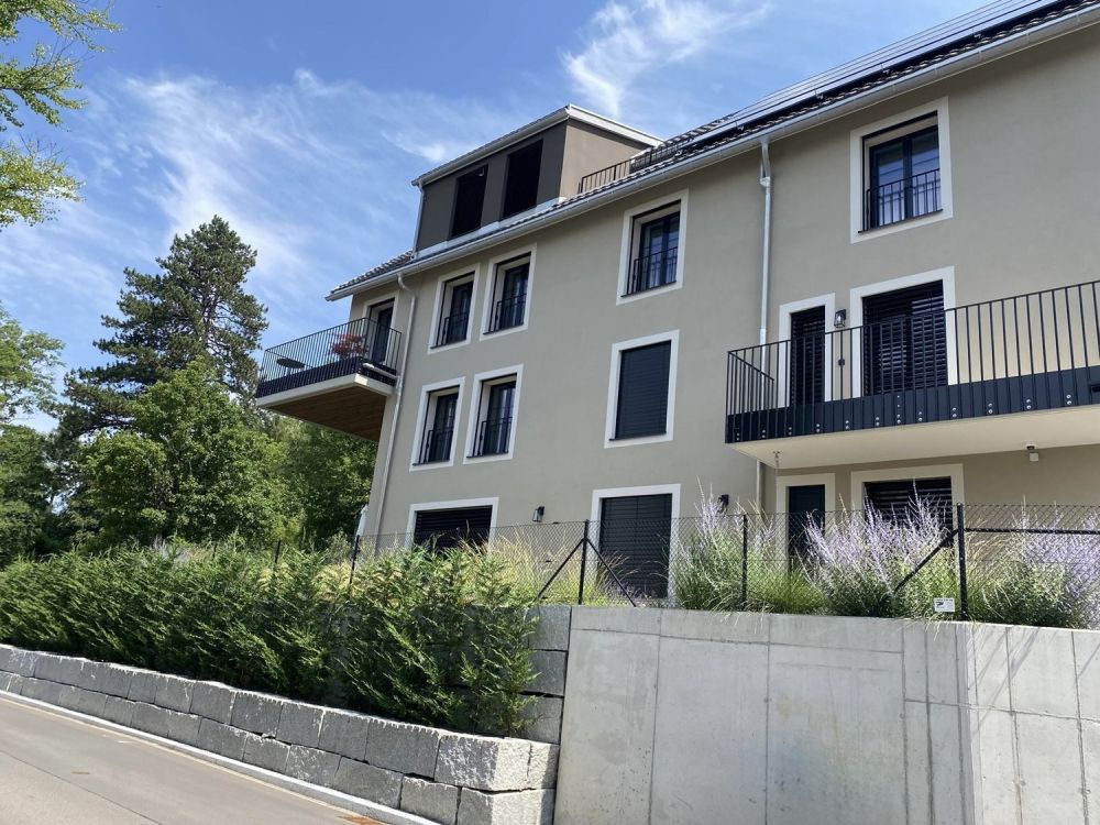 Exklusiver Attika-Komfort mit traumhafter Weitsicht über den Zürichsee - Bild 2