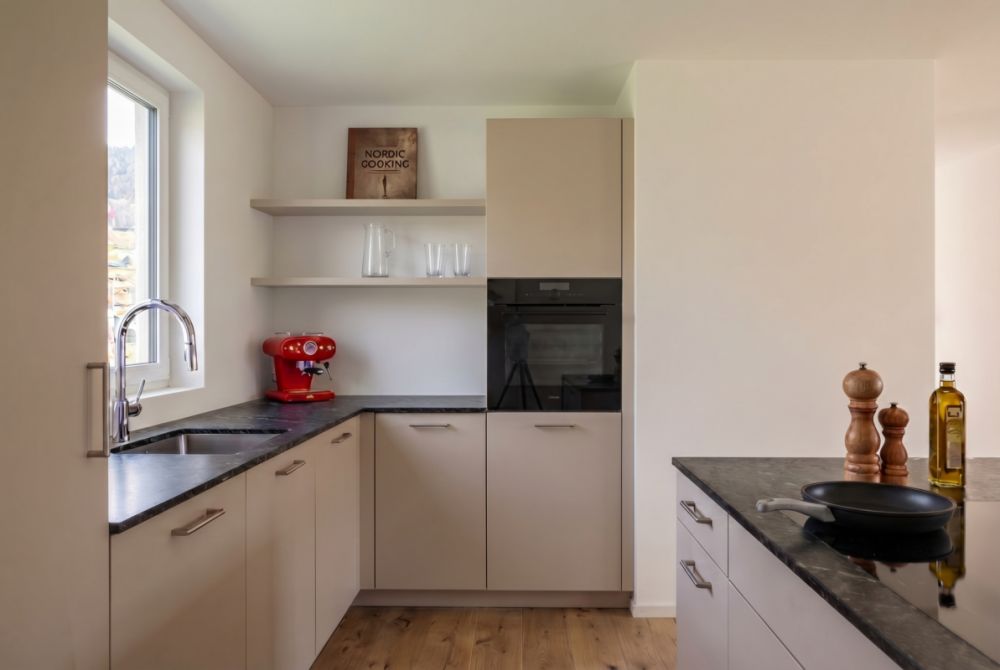 Neubau-Reiheneinfamilienhaus mit vielen Extras in Oberbipp - Bild 4