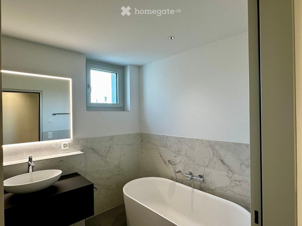 Exklusive 4.5 bis 5-Zimmer-Maisonettewohnung in einem 2-Fam. Haus mit einmaliger See- und Bergsicht - Bild 9