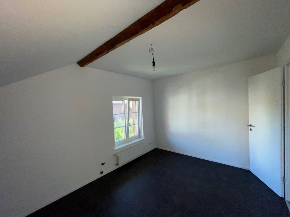 modern und hell: 3.5 Zimmer-Dachwohnung in Rapperswil/BE - Bild 10
