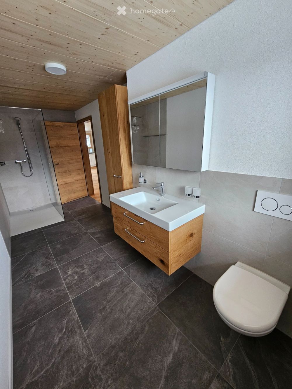 Schöne 2.5-Zimmer Wohnung in Neubau zu vermieten - Bild 2