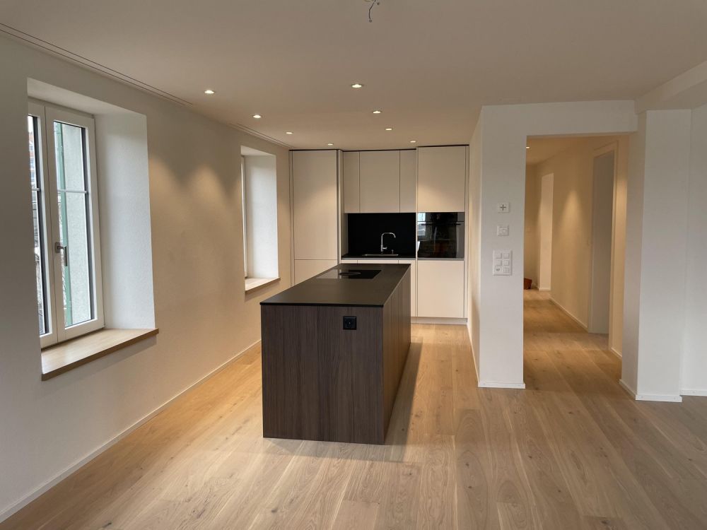 Traumhafte 3.5-Zimmer-Wohnung mit grosser Terrasse und direktem Zürichsee-Blick! - Bild 3