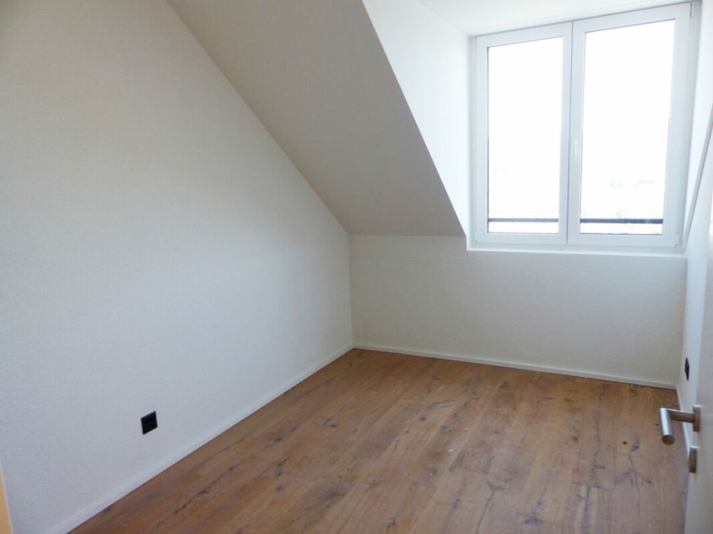 Neubau 5.5 Zimmer Eckeinfamilienhaus - Bild 9