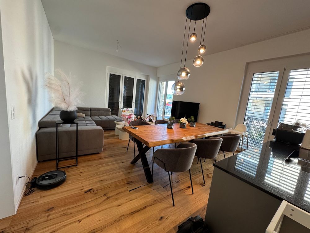 Moderne 4.5-Zimmer-Neubauwohnung mit Balkon in Berg TG - Bild 3