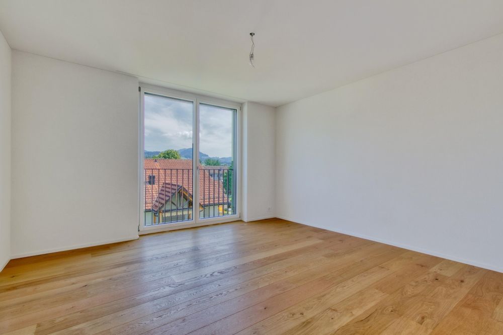 Moderne 2.5-Zimmer-Attikawohnung in Eschenbach - Bild 4