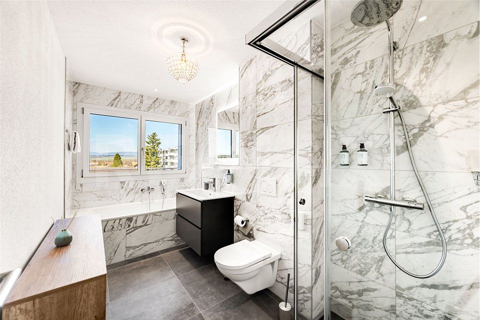 Magnifique attique meublé de 2,5 pièces avec terrasse de 65 m² à Avenches - Bild 4