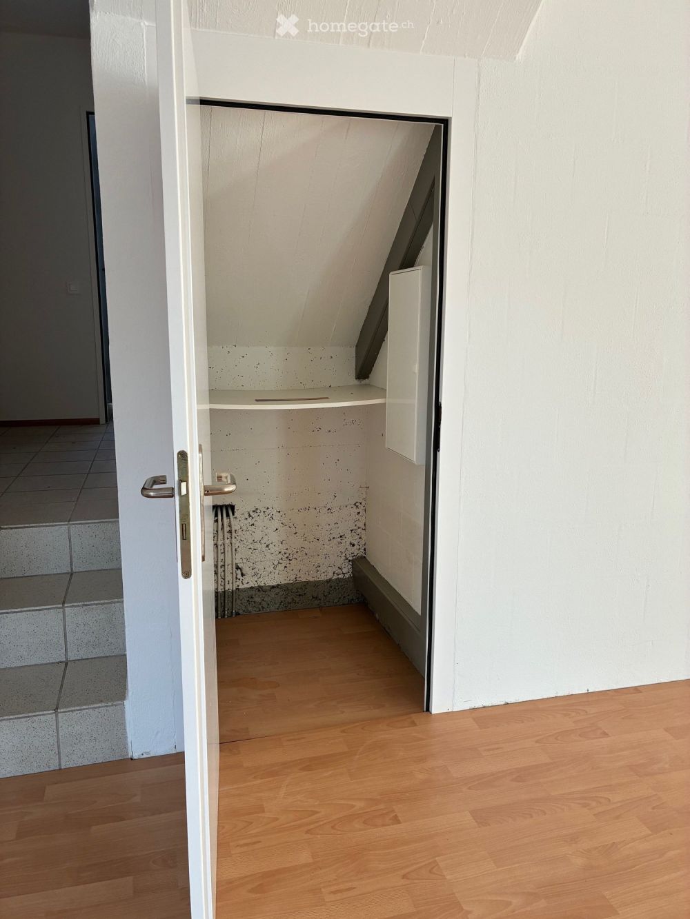 Attraktive 4.5-Zimmer-Maisonettewohnung an zentraler Lage in Hinwil - Bild 12