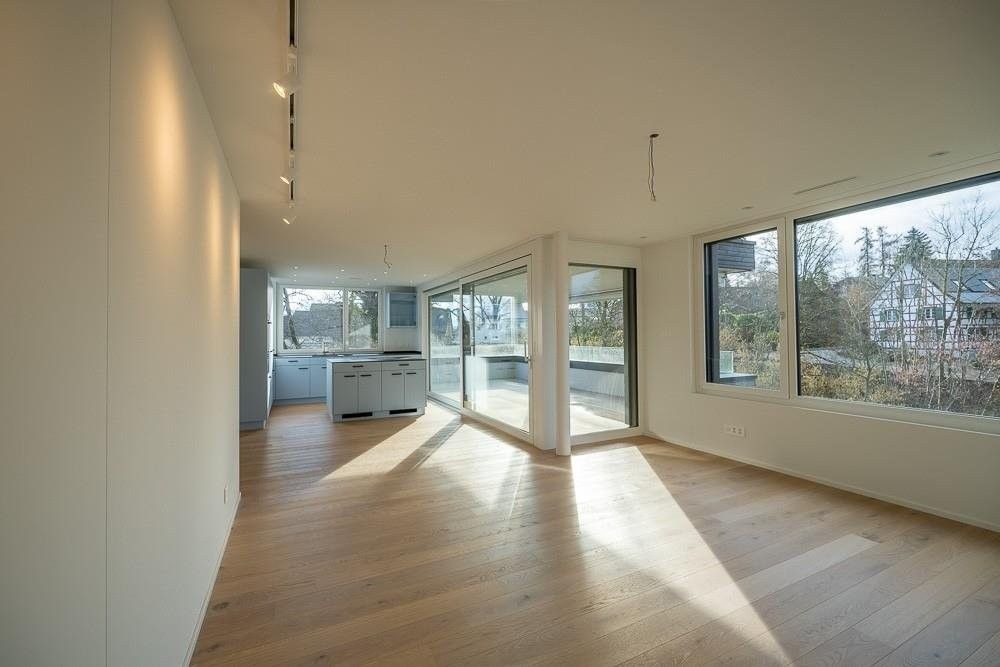 Moderne 3.5-Zi. Wohnung - Wohnzimmer/Küche