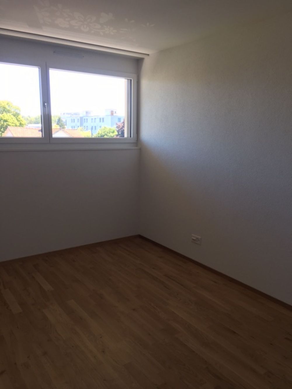 moderne und helle 3½-Zimmerwohnung - Bild 2