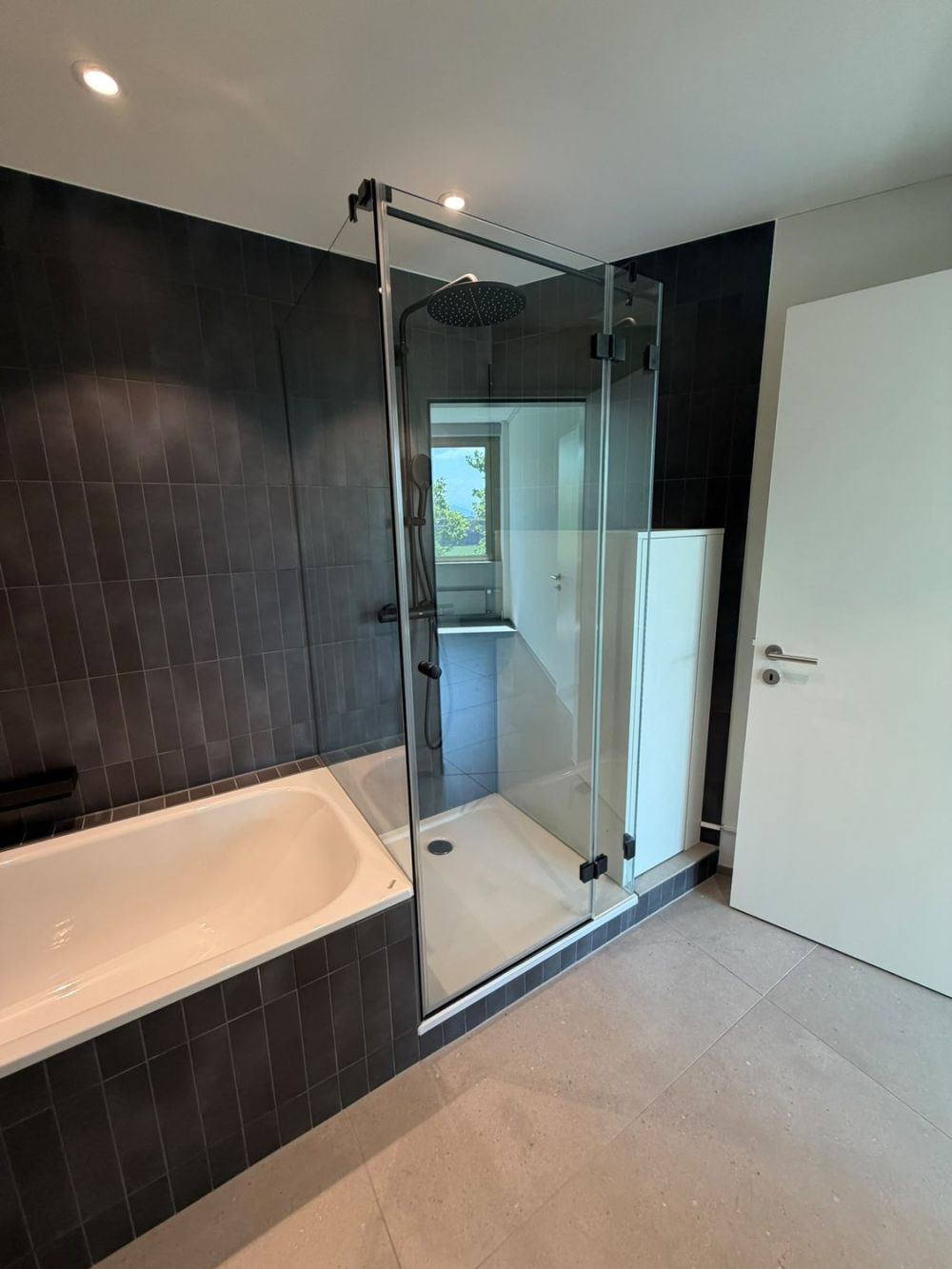 4.5-Zimmer helle und moderne Wohnung - Bild 7