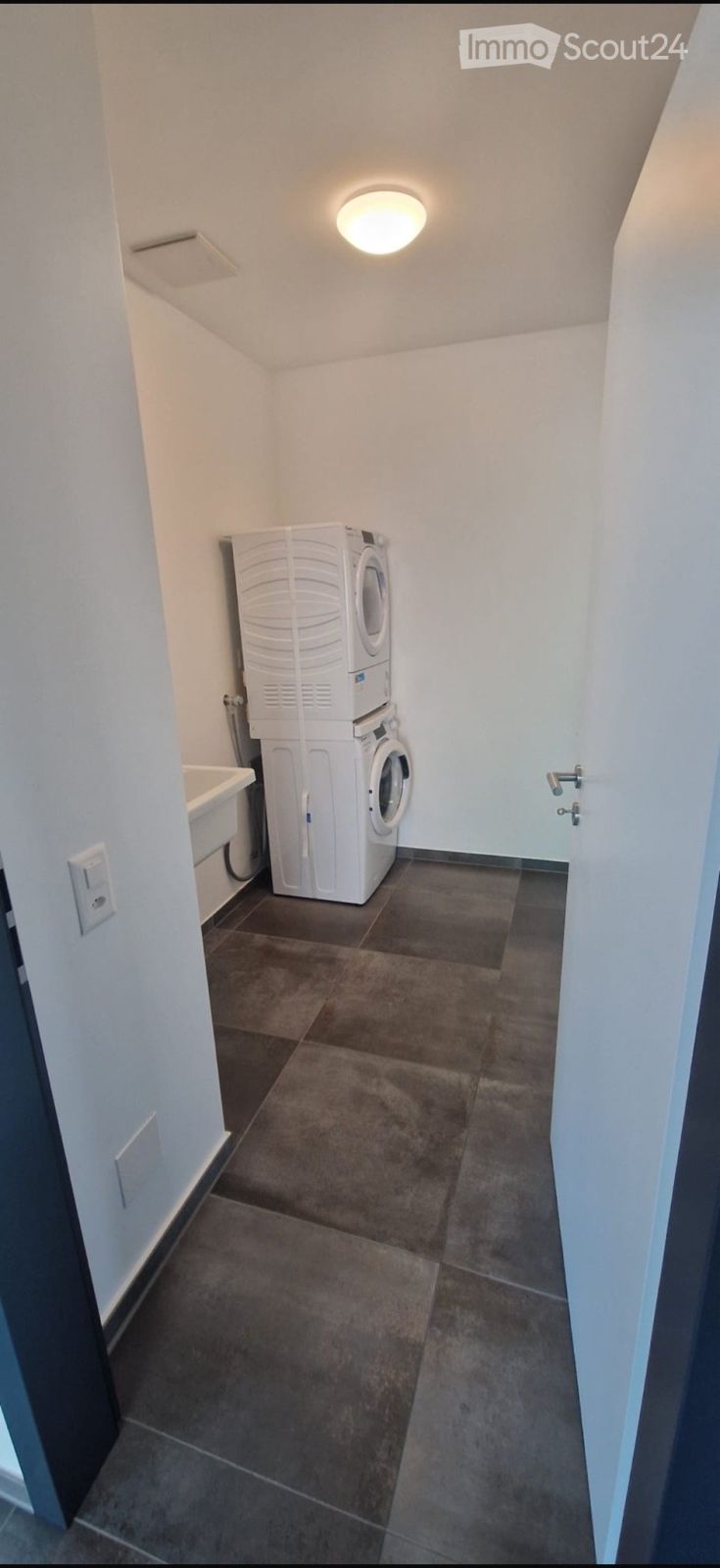 Subventioniertes Apartment mit 2.5 Zimmern und Traumterrasse - Bild 3