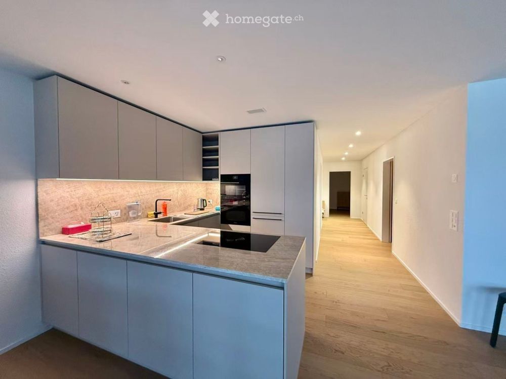 Moderne 4.5-Zimmer-Neubau-Wohnung mit Balkon in Bachenbülach - Bild 4