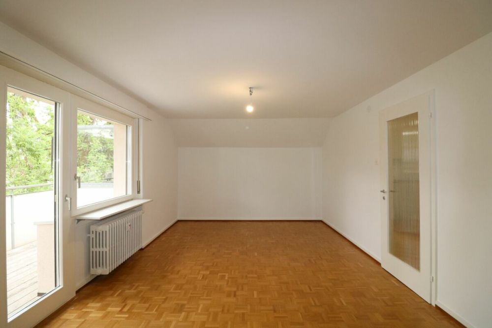 Erstvermietung nach Teilsanierung - moderne 2 1/2-Zimmer-Dachwohnung in Nähe Wenkenpark - Bild 6