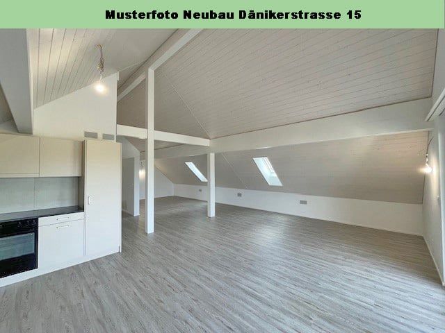 Neubau in Dällikon: Zeitgemässe Architektur trifft auf ländlichen Charme, Loft-Wohnung - Bild 3