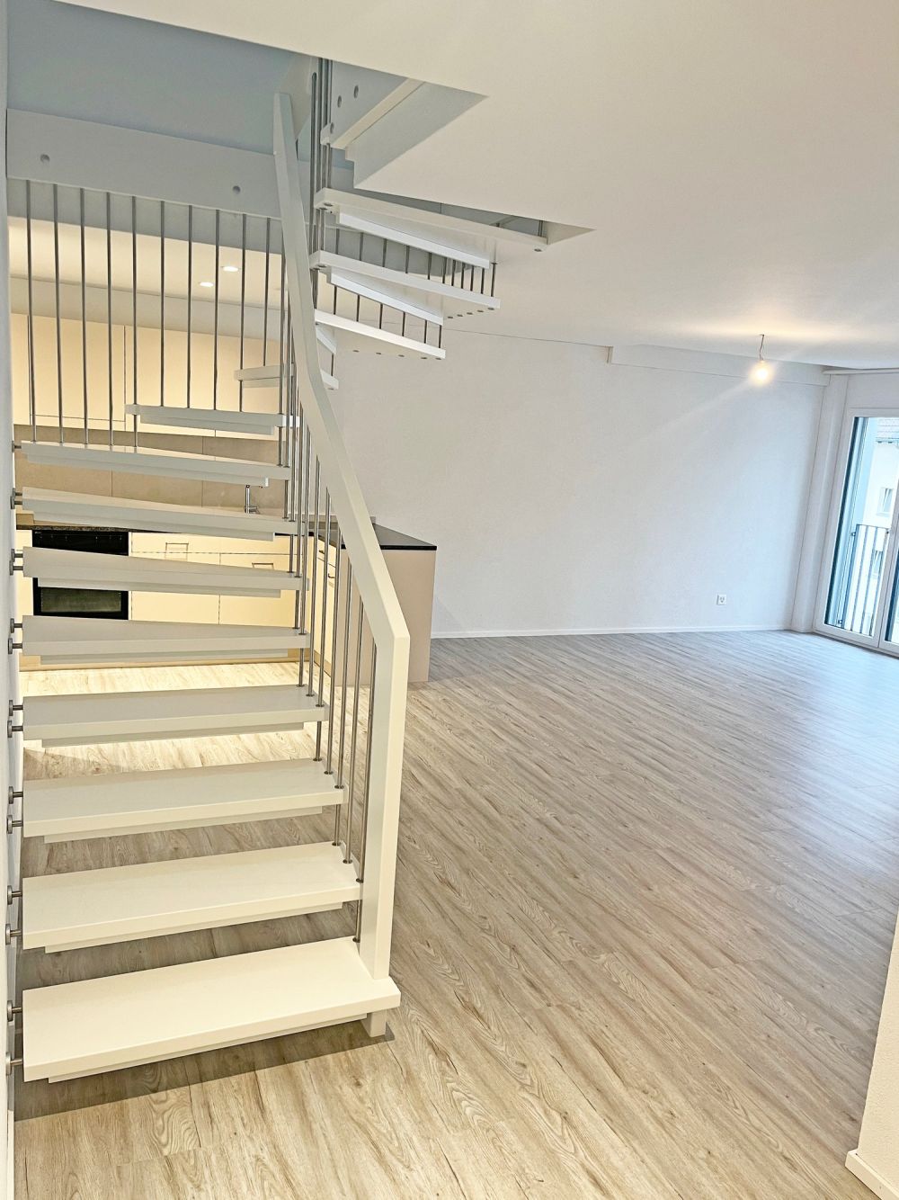 Neubau in Dällikon: Zeitgemässe Architektur trifft auf ländlichen Charme - Bild 2