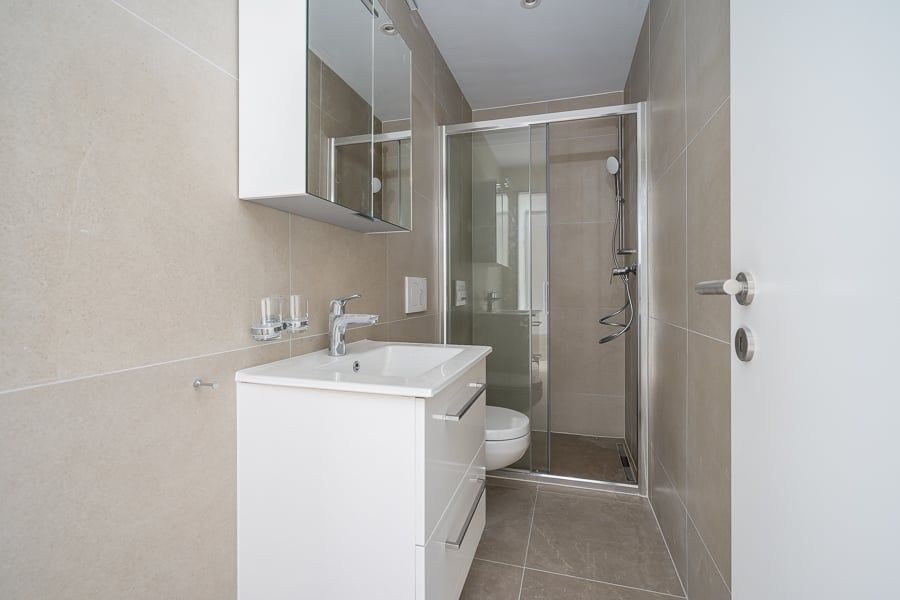 Moderno appartamento di 4.5 locali con grande terrazza - Bild 6