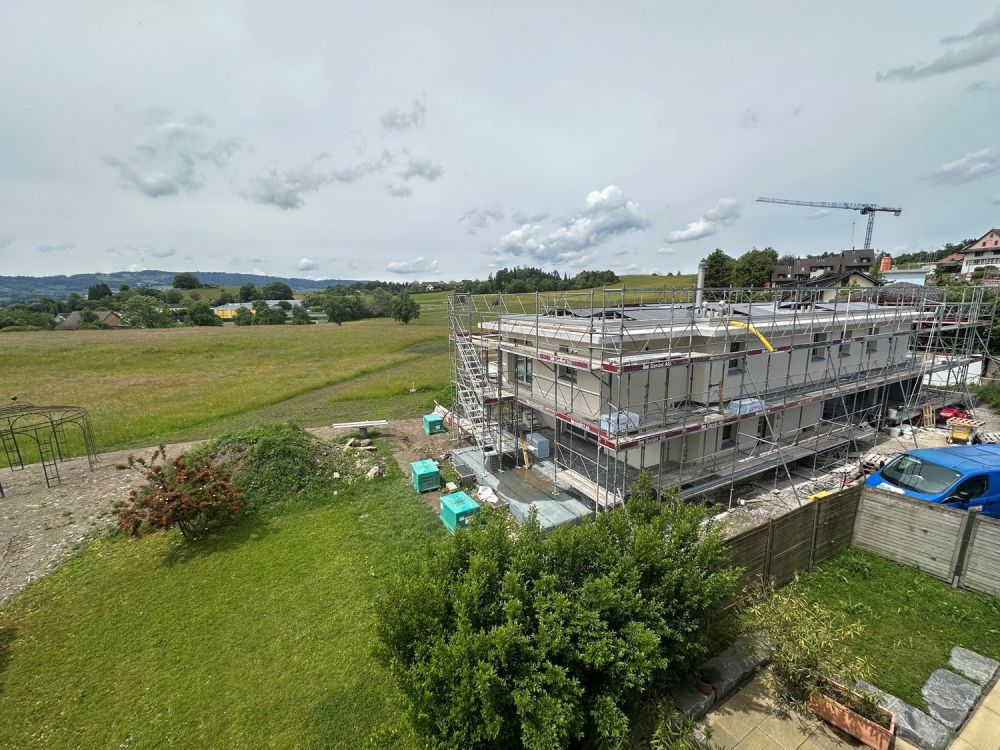 Erstvermietung: attraktive Gartenwohnung mit viel Umschwung - Bild 1