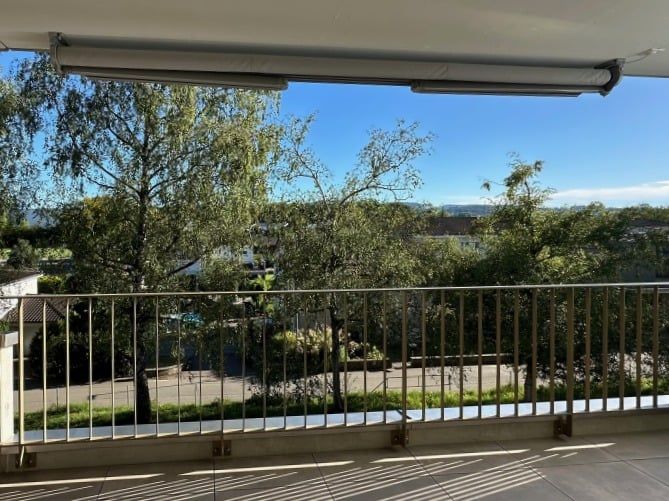 Lichtdurchflutete Neubauwohnung mit Blick ins Grüne - Bild 1