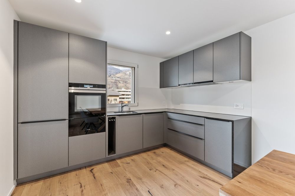 teilmöblilierte 5.5-Z-Wohnung mit 2Balkonen - Neubau - Bild 3