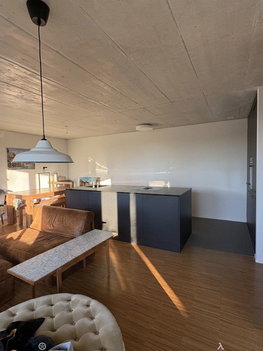 Moderne 2.5-Zimmer-Wohnung im Neubau in Biel - Bild 2