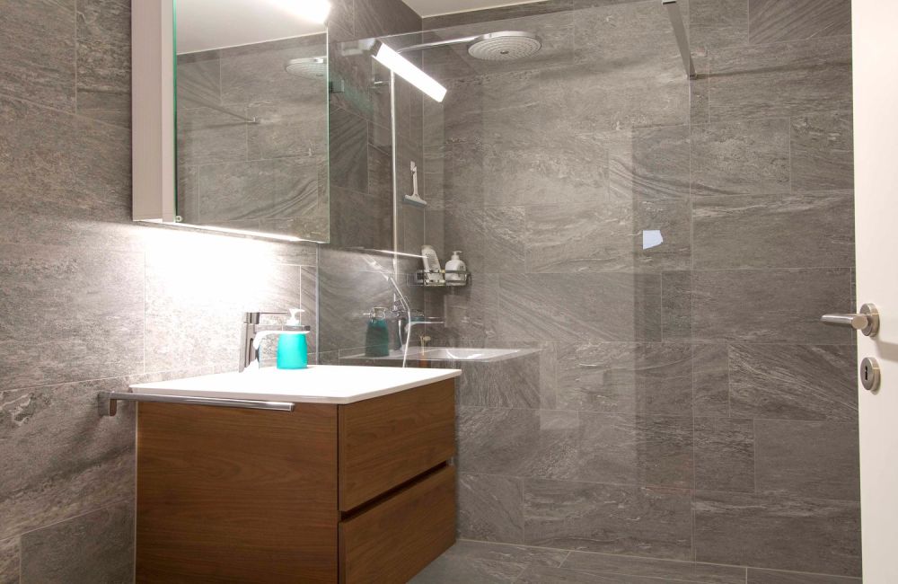 Stilvoll materialisierte und  helle Wohnung 200 m von der Marina entfernt - Bild 5