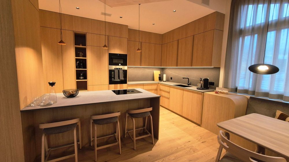 Ein Penthouse über den Dächern von Andermatt – modern, warm & alpin - Bild 1