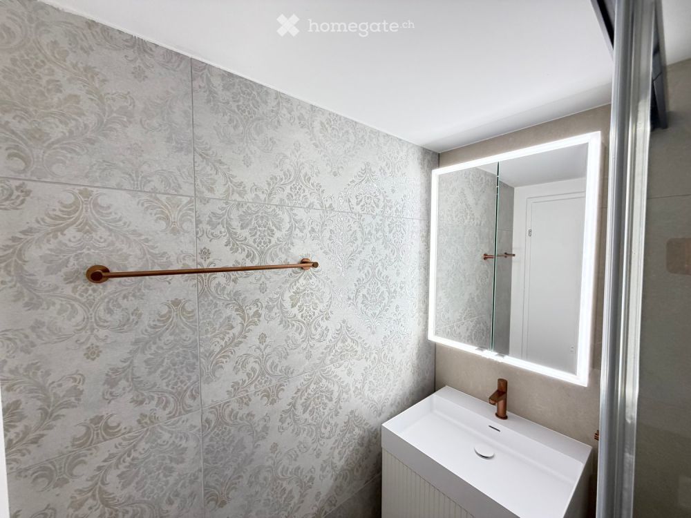 Erstbezug nach Totalsanierung – hochwertiges 5.5-Zimmer-Haus mit Garten - Bild 7