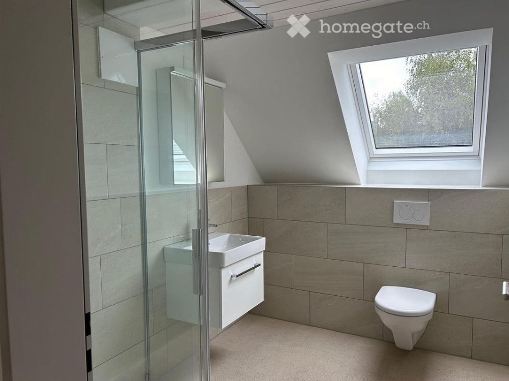 Moderne 2.5-Zimmer-Maisonette-Dachwohnung in Turbenthal - Bild 3