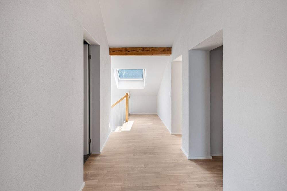 Erstvermietung nach Sanierung - Flur OG