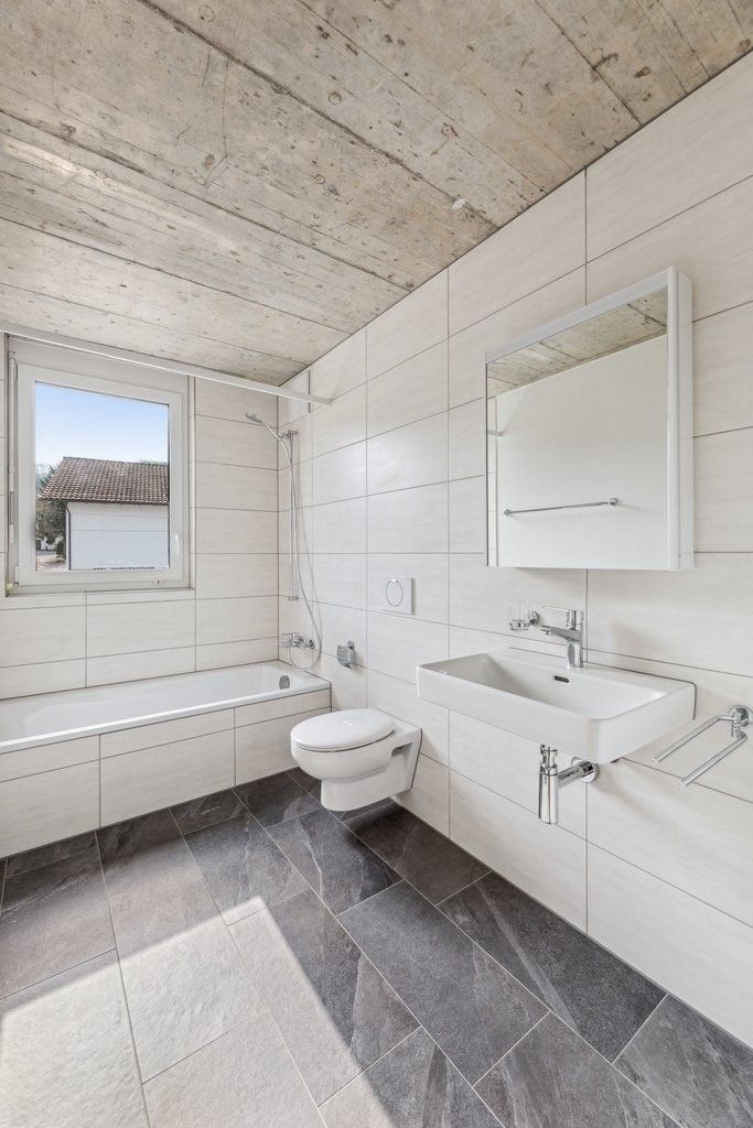 LICHTDURCHFLUTET AN ZENTRALER LAGE - Bild 7