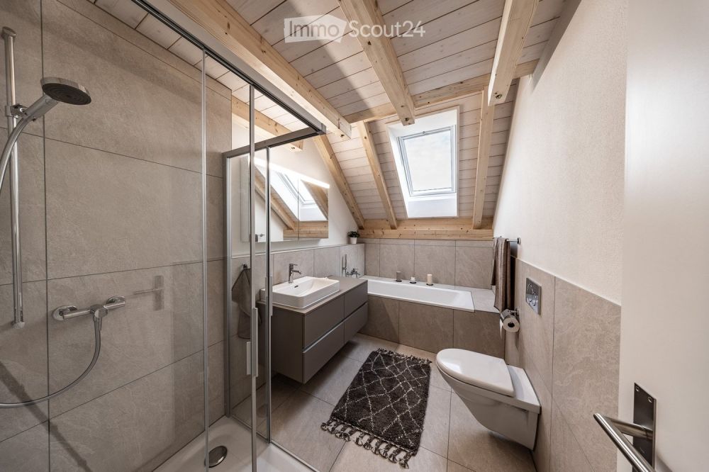 Erstbezug  Grosszügige 5.5-Zimmer-Maisonettewohnung - Bild 4