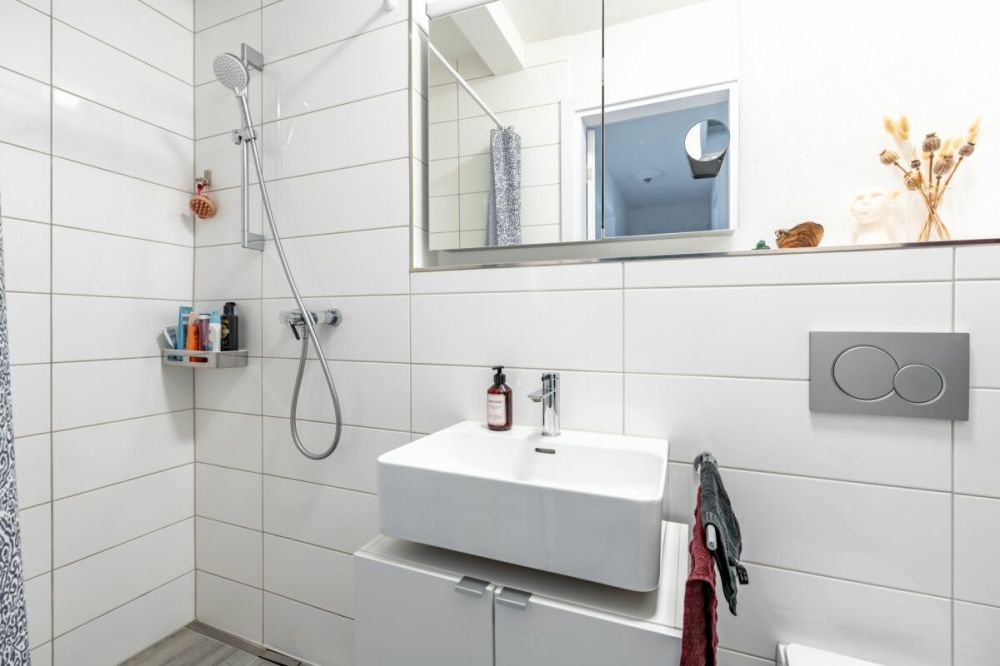 Traumwohnung an ruhiger Lage und guter ÖV-Anbindung - Bild 6