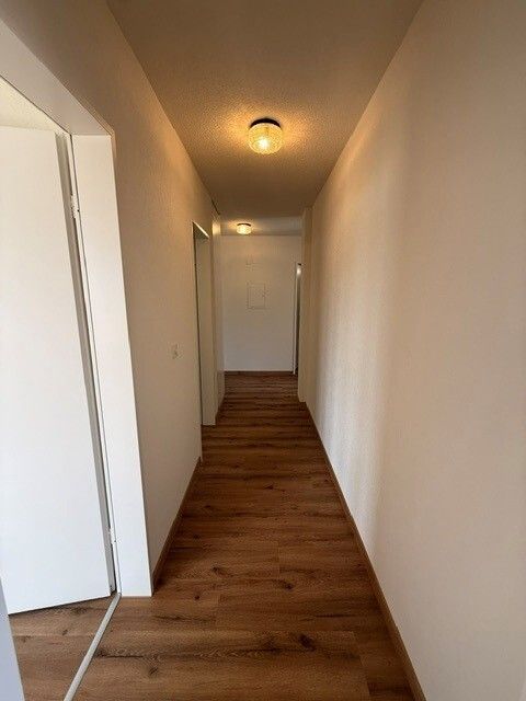 Erstvermietung: Stilvolle, hochwertige Wohnung neu bezugsbereit! - Korridor.png