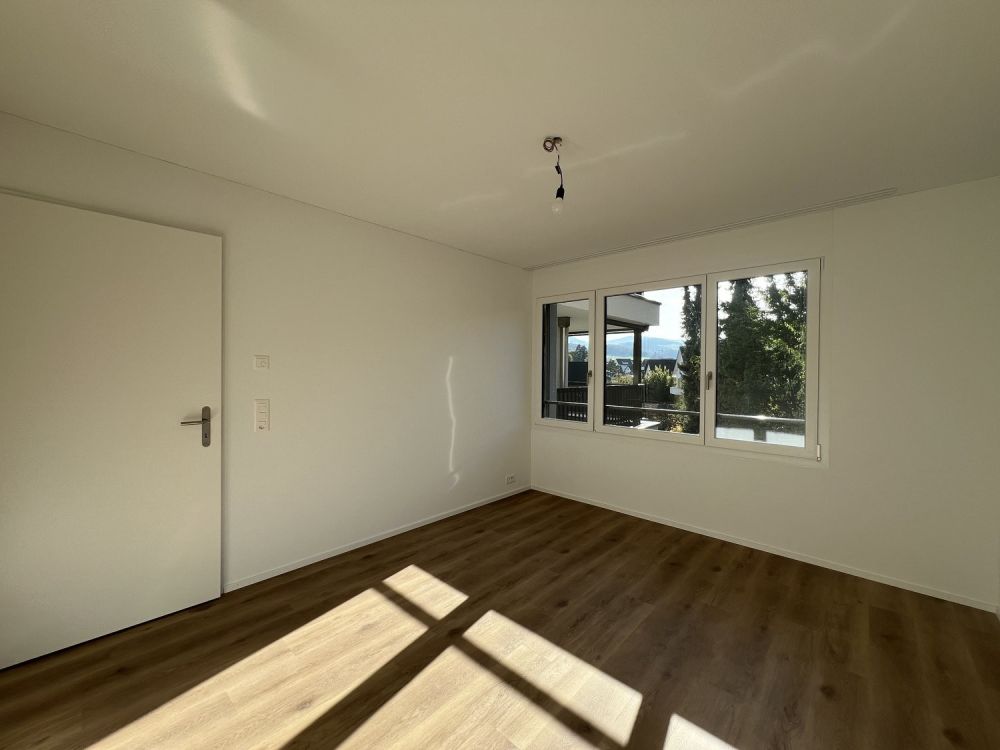 3.5-Zimmer-Seniorenwohnung in Bubendorf zu vermieten - 05 Zimmer Blick Tal