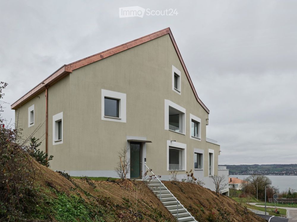 Moderne 4.5-Zimmer-Neubau-Wohnung mit Panoramablick in Lugnorre - Bild 4