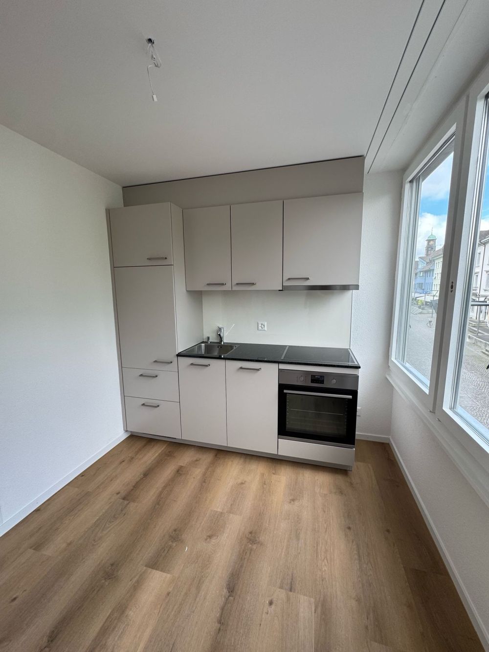 Moderne LOFT-Wohnung (Kernsaniert) mit Blick auf Marktgasse im Herzen von Langenthal - Bild 3