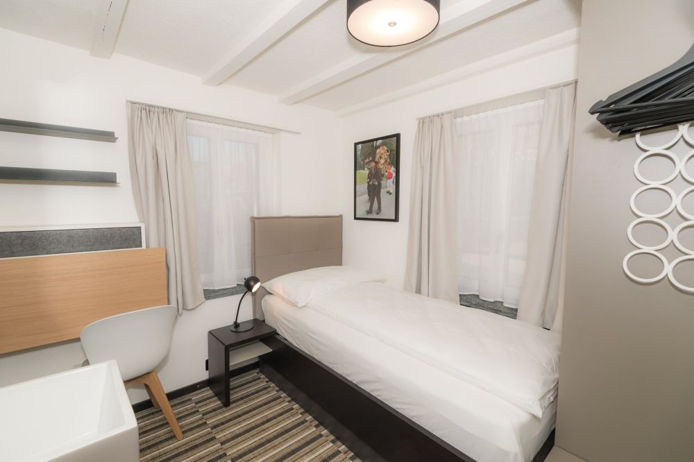 Modernes möbliertes Apartment an zentraler Lage in Kriens - Bild 1