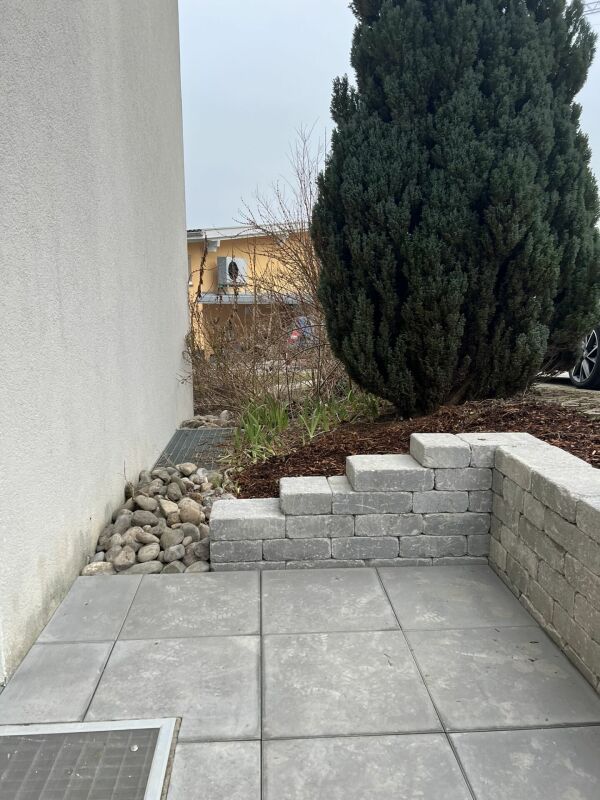 Schmucke 2,5 Zi mit Privatsitzplatz - Bild 6