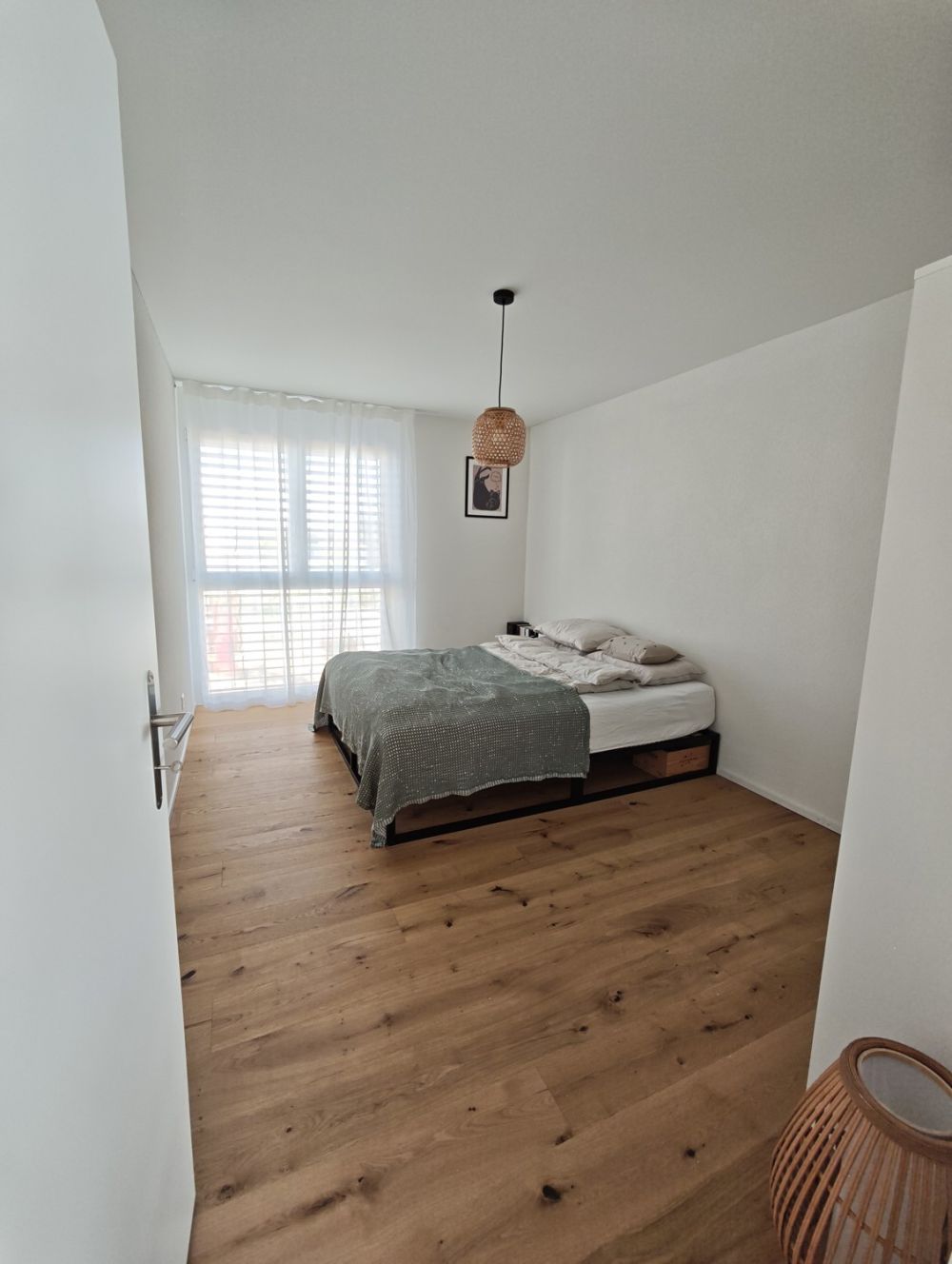 Moderne 4.5-Zimmer-Neubauwohnung mit grossem Balkon - Bild 2