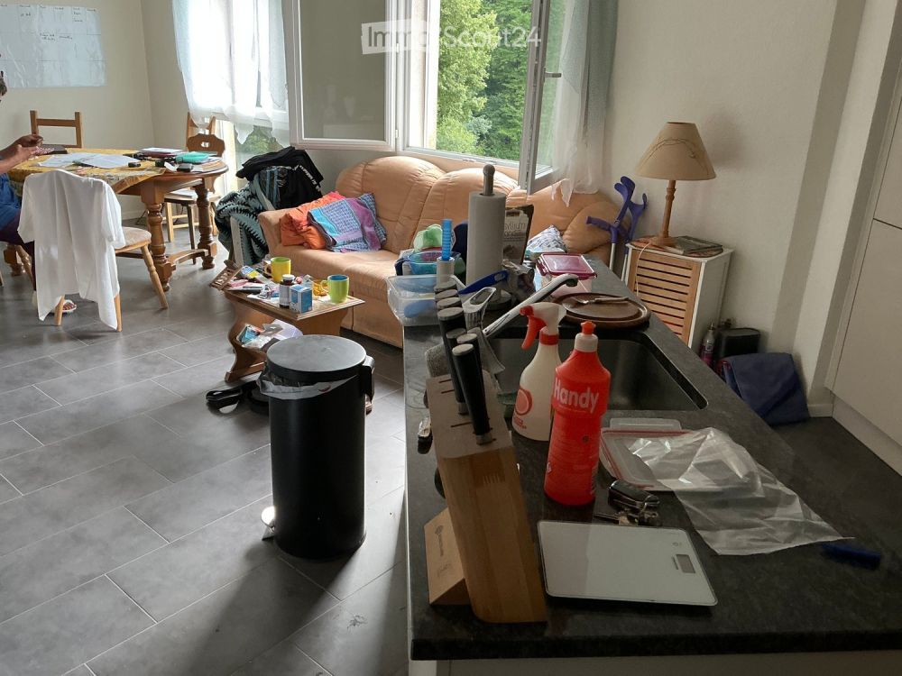 Neue 3.5-Zimmer-Wohnung mit Balkon in Collombey - Bild 1