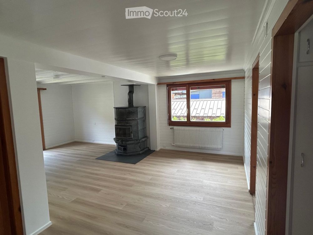 Einfamilienhaus - Erstvermietung nach kompletter Renovation - Bild 2