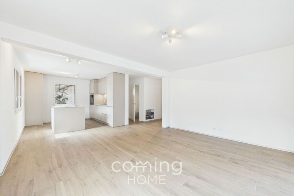 Erstbezug: zentrale 4.5 Zimmer Mietwohnung in Naters mit Balkonen - Bild 1