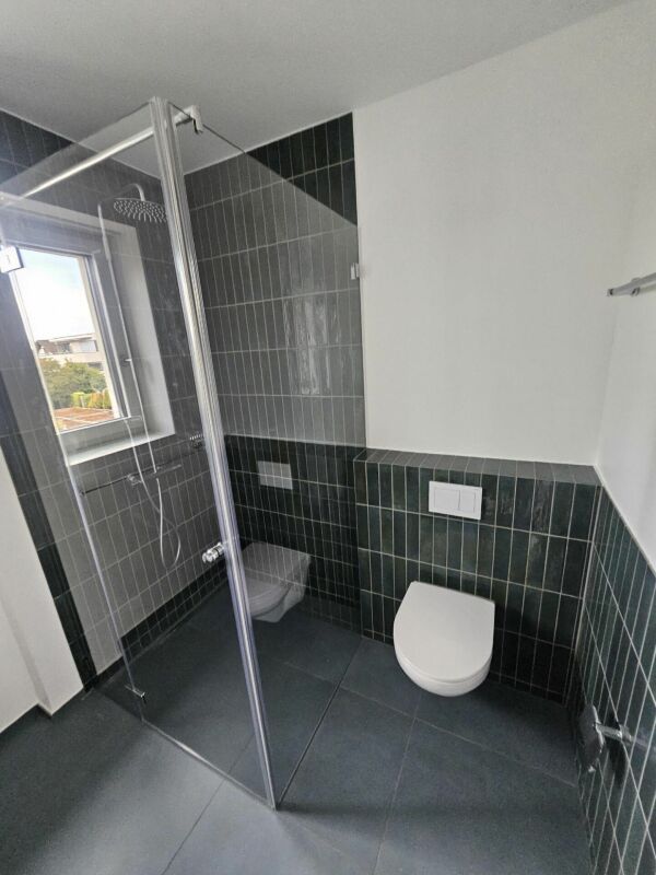 Modernes 5.5-Zimmer-Reihenhaus mit Garten in Ettingen - Erstbezug - Bild 4