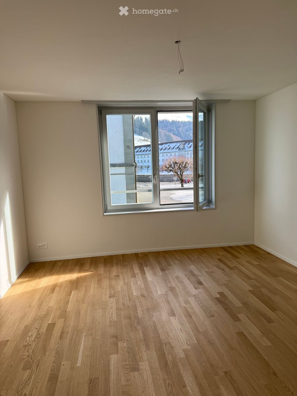 Moderne 3.5-Zimmer-Neubau-Wohnung im Herzen von Einsiedeln - Bild 6