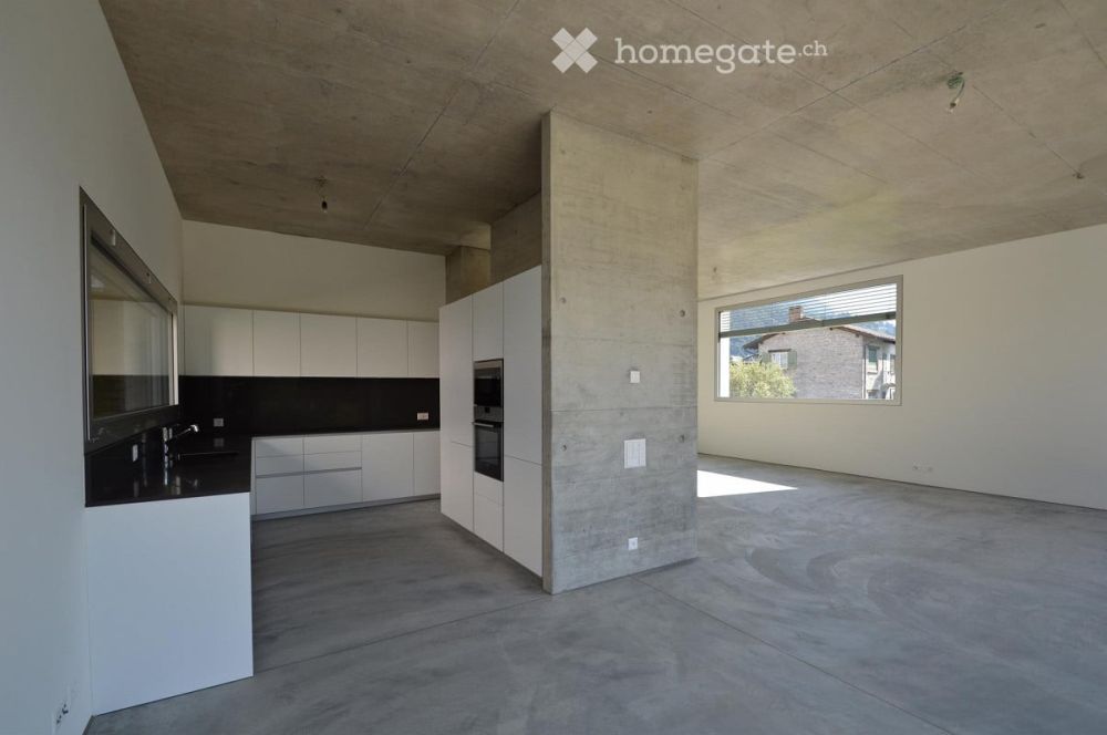 Spazioso appartamento di 4,5 locali con ampio giardino - Bild 1