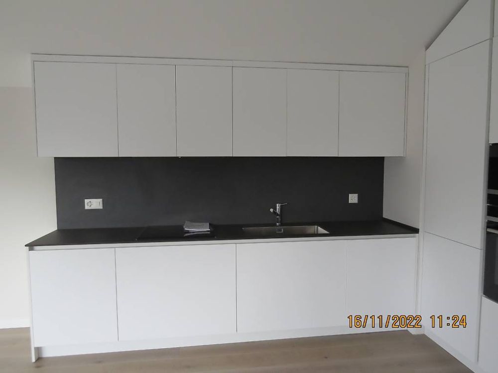 Moderno appartamento di 4 locali a Melano con giardino privato - Bild 4