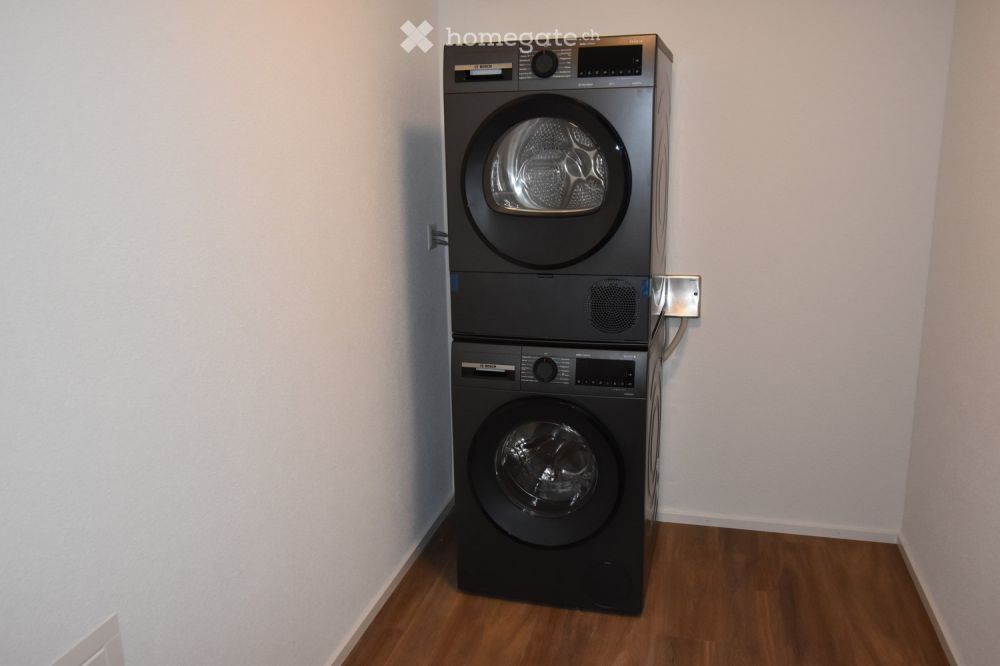 Klimatisierte lichtdurchflutete  4.5 Zimmerwohnung mit 124m2 - Gemütliches Wohnen - Bild 7